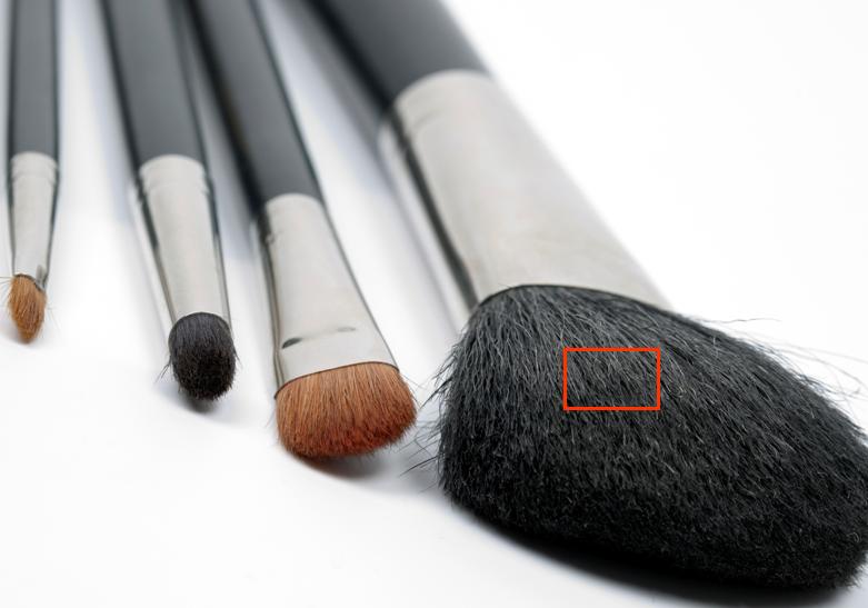 Make-up brush